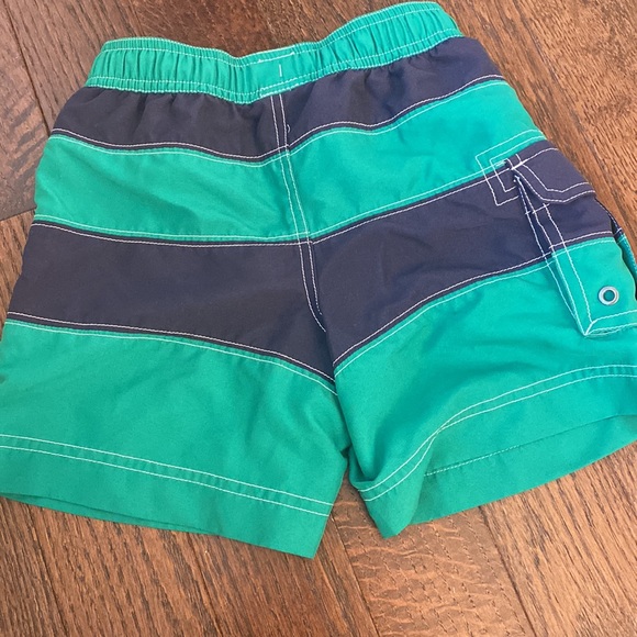 Hanna Andersson boys swim trunks - Picture 4 of 4